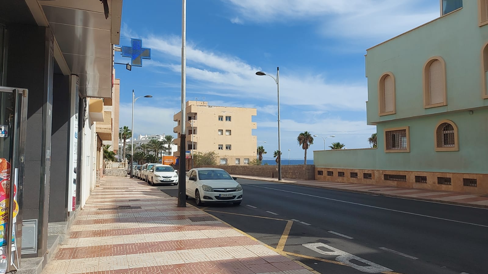 Locales Comerciales - Puerto-Castillo